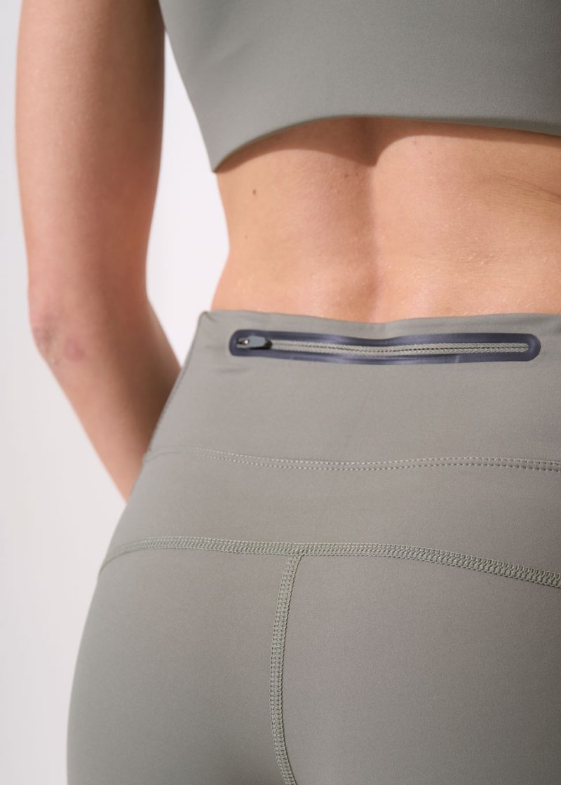 Abyss CALZA LARGA CON BOLSILLO LATERAL DAMA