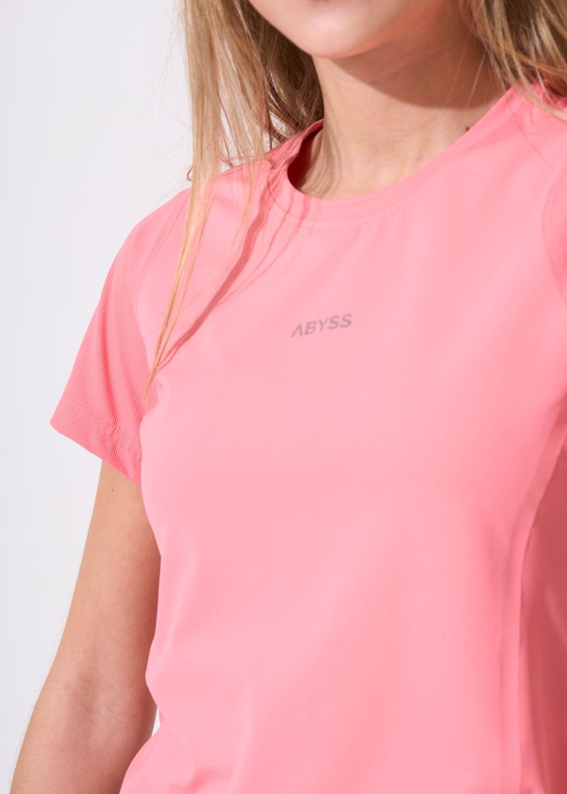 Abyss REMERA DE TENIS CON TELAS COMB DAMA